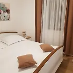 Nada *