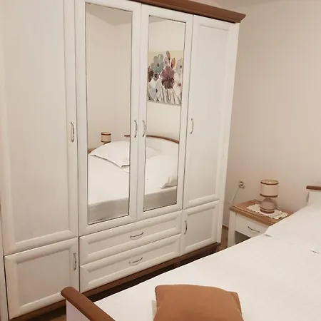 Tatil Evi Nada Sali