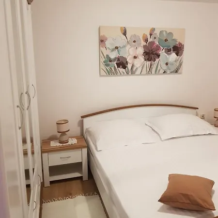 Tatil Evi Nada